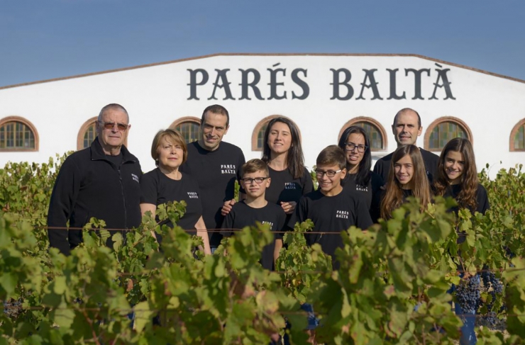 La bodega Parés Baltà participarà a la fira. A la fotografia, els membres de la família Parés.